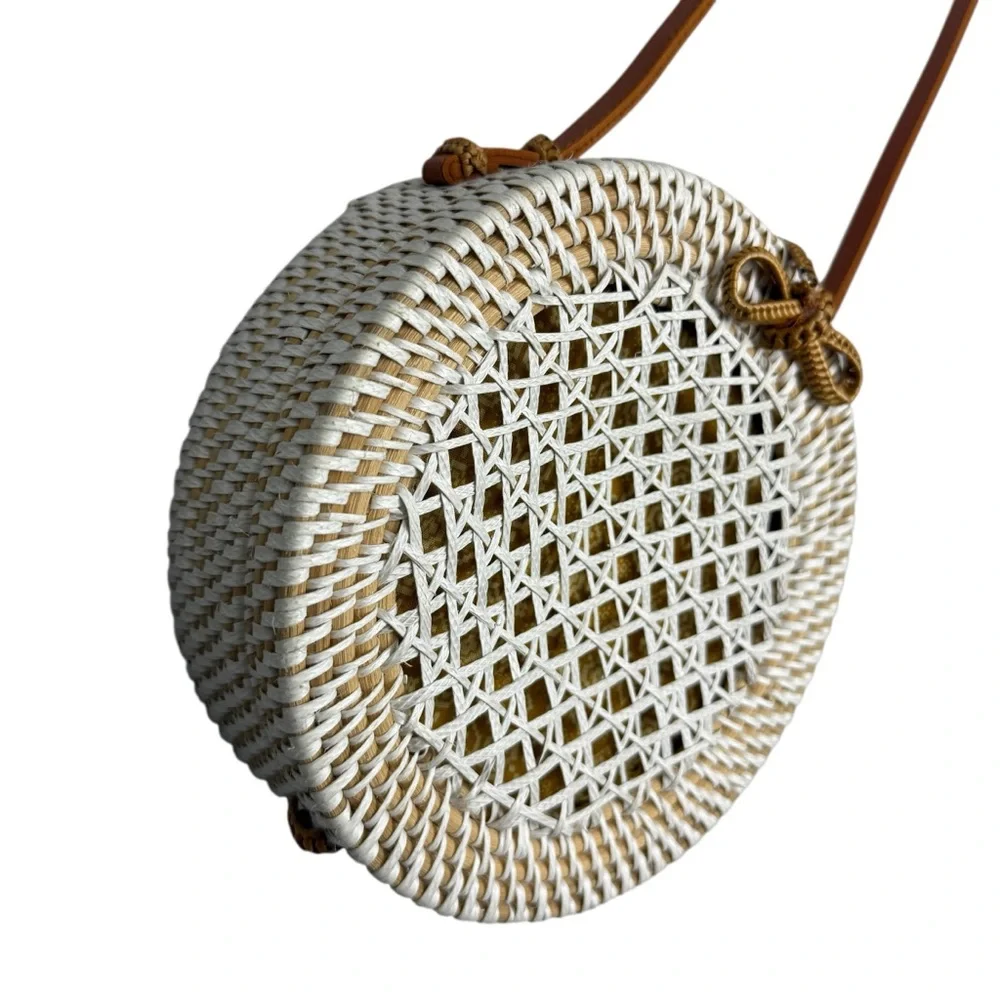 Anthropologie White Woven Round Crossbody with Tan Strap - Picture 4 of 9